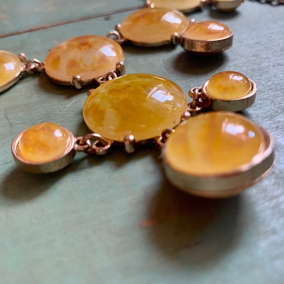 🧡 Yellow Swirled  Bead Statement Necklace Gold Tone - Bubble Necklace NWOT - Picture 3 of 8